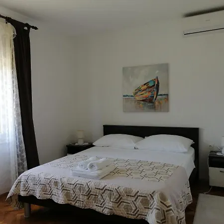 Holiday home House Tunjarice *