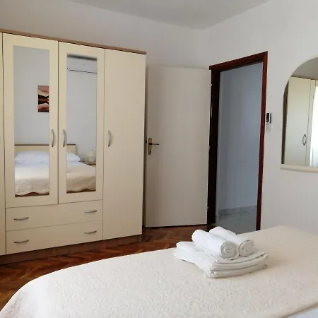 House Tunjarice * Обровац