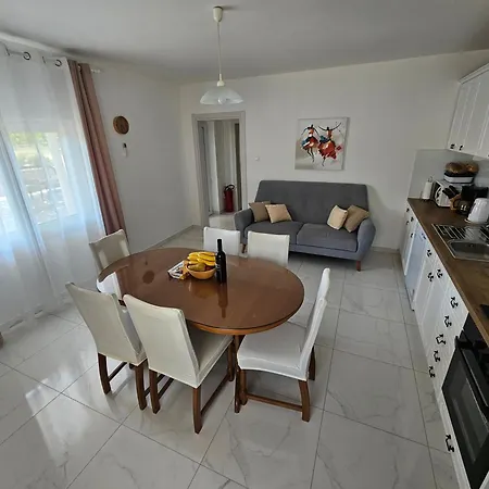 House Tunjarice * Obrovac