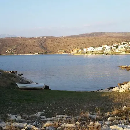 House Tunjarice 別荘